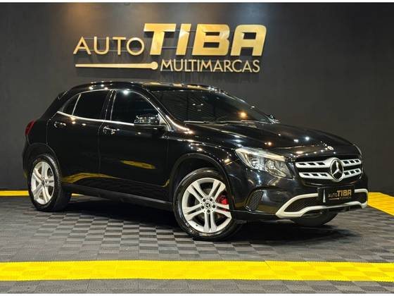 MERCEDES-BENZ GLA 200 1.6 CGI FLEX STYLE 7G-DCT